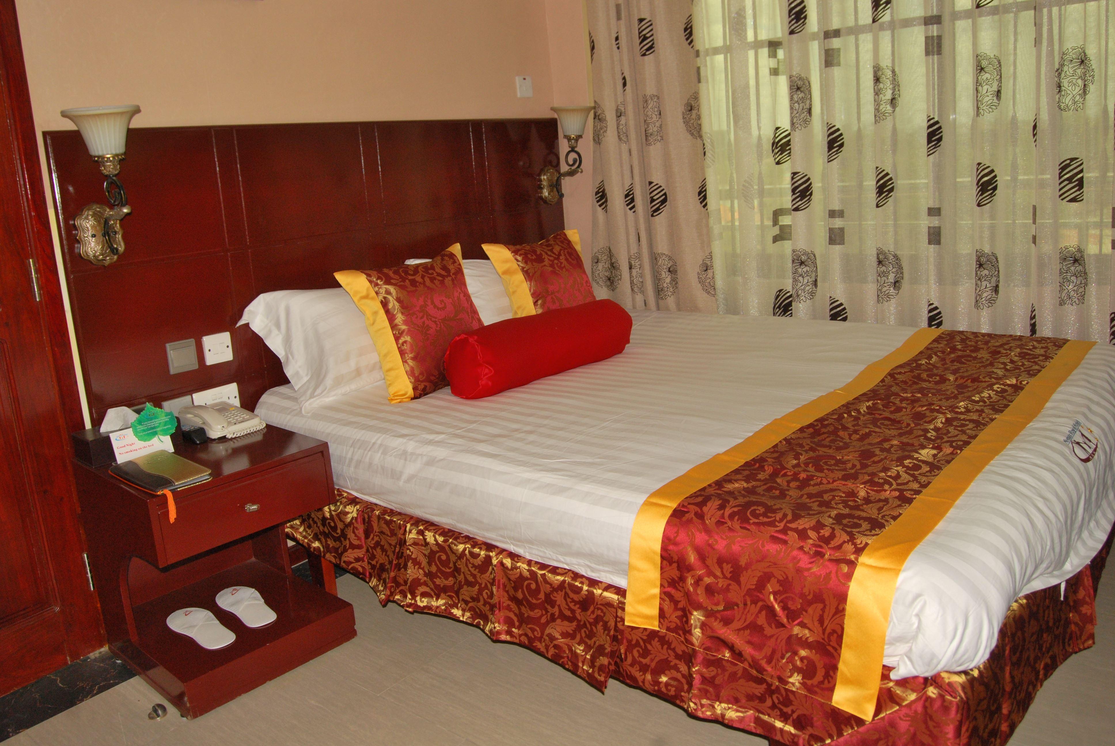 Nemax Royal Hotel