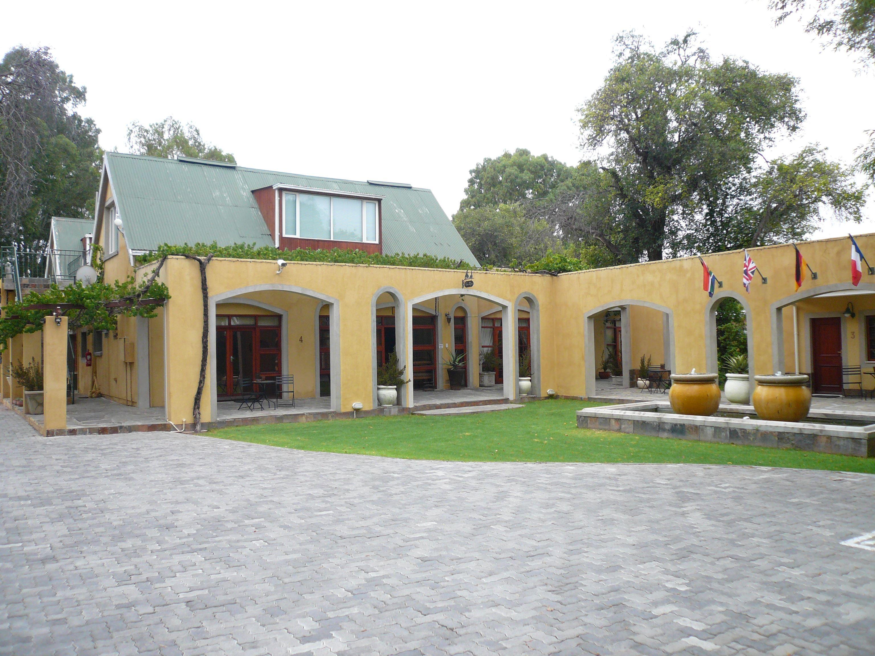 17 on Bird Guest House | Accommodation Beaufort West