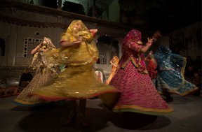 Bagore Ki Haveli cultural show