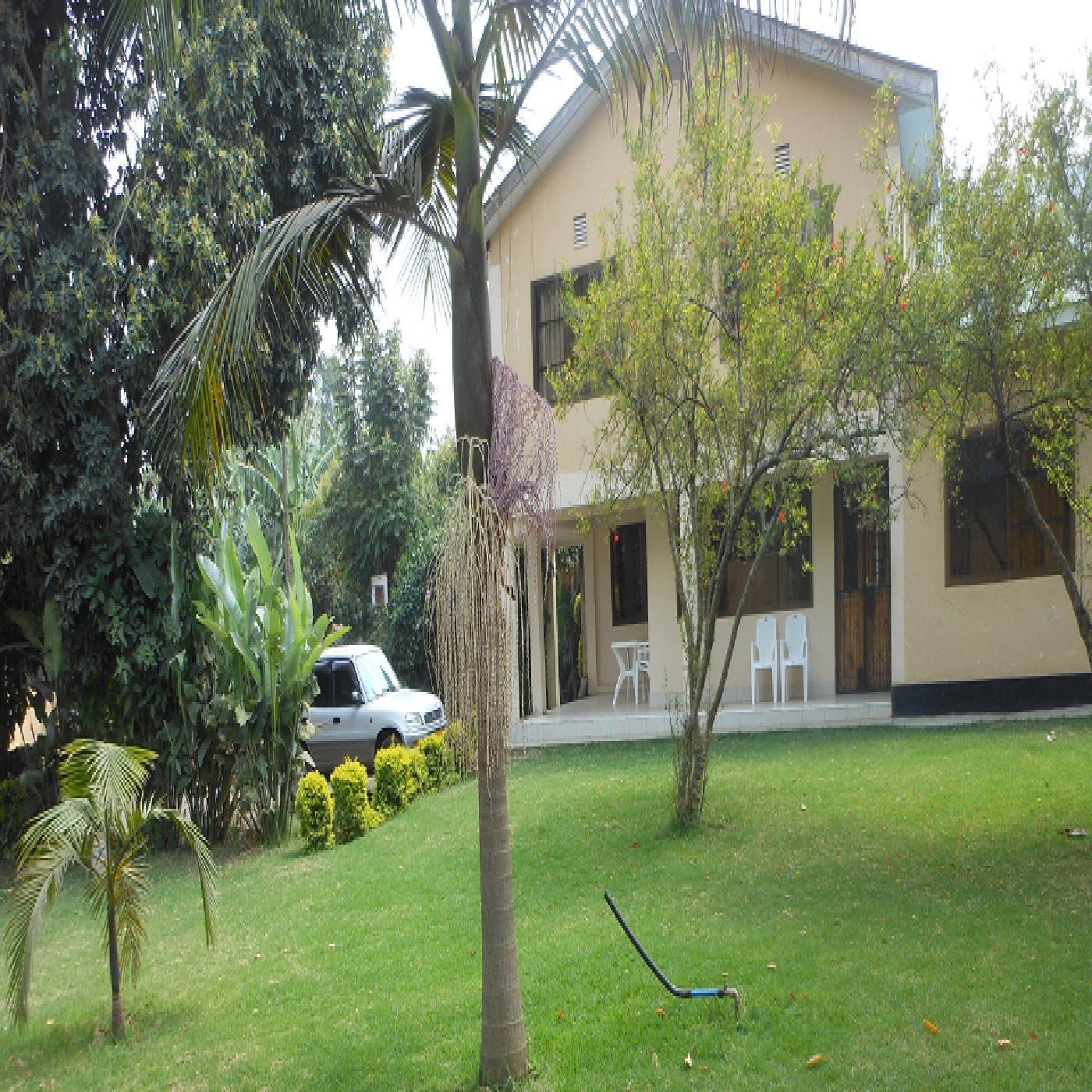 Rena Lodge & Hostel | Mianzini Accommodation