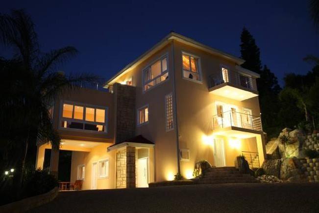 Littlewood Garden | Hunters Home Accommodation