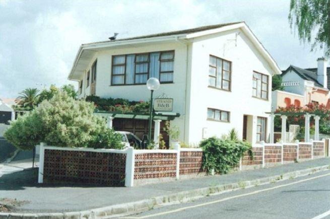 The Strand Bed and Breakfast | Strand Accommodation