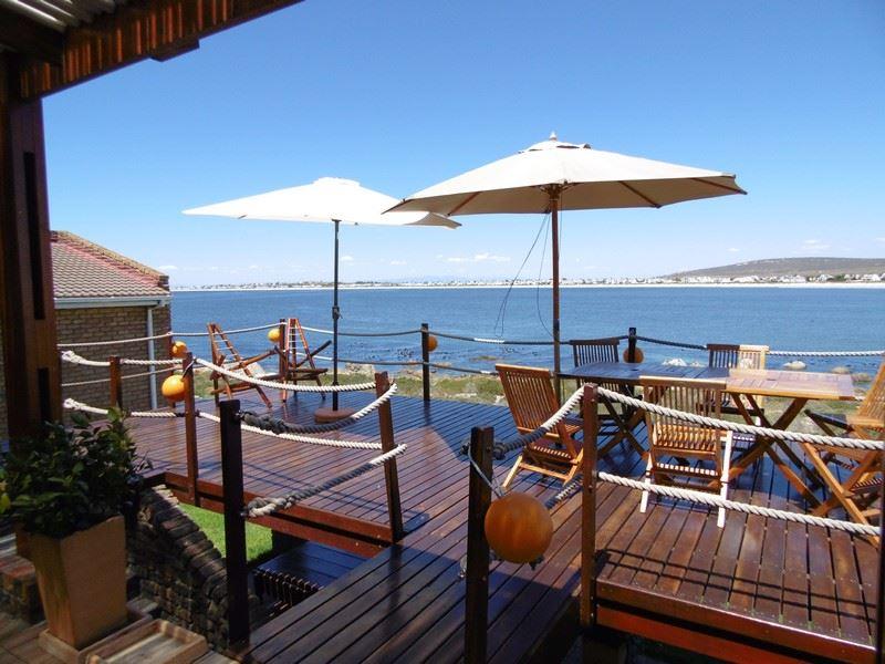 O Pi See | Britannia Bay Accommodation