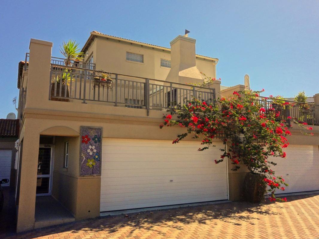 Colts Villa Apartments | Milnerton Accommodation