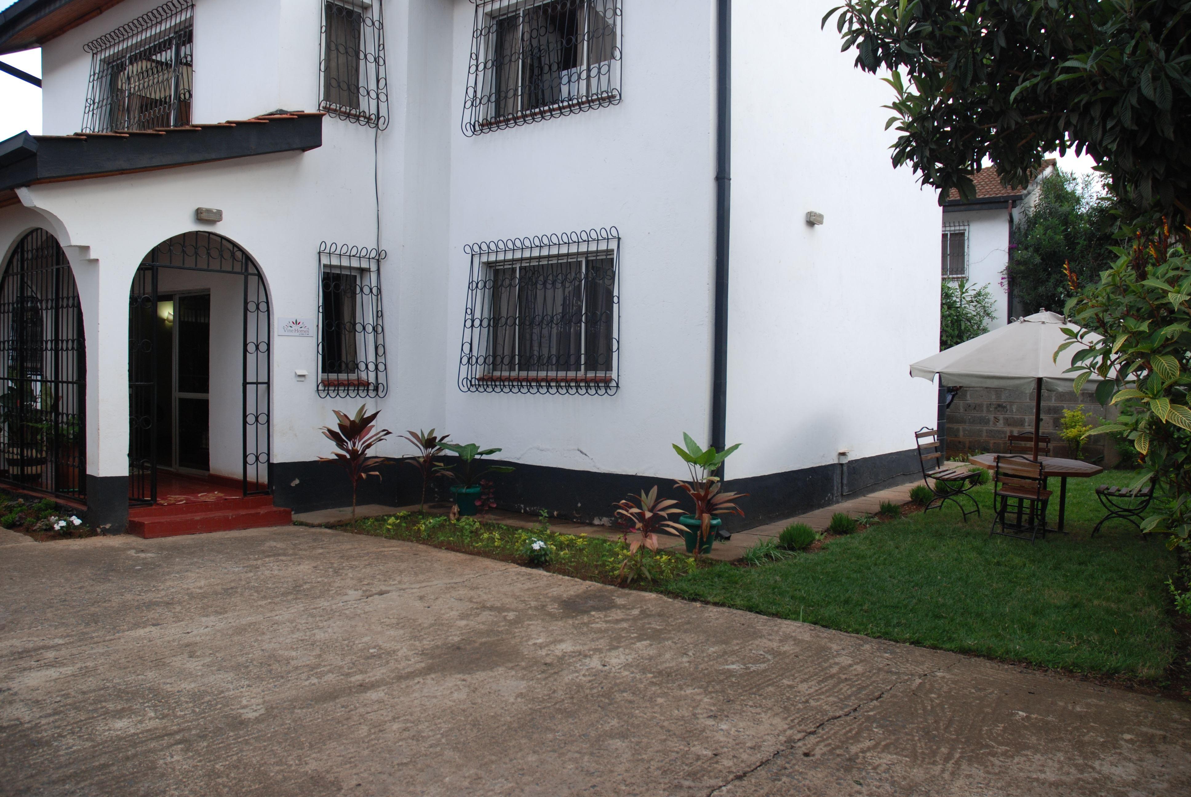 Vine Homes | Accommodation Hurlingham Estate