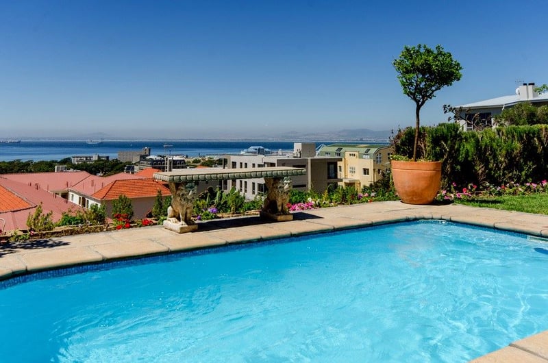 Ocean View Gardens | Budget Accommodation Deals and Offers Book Now!