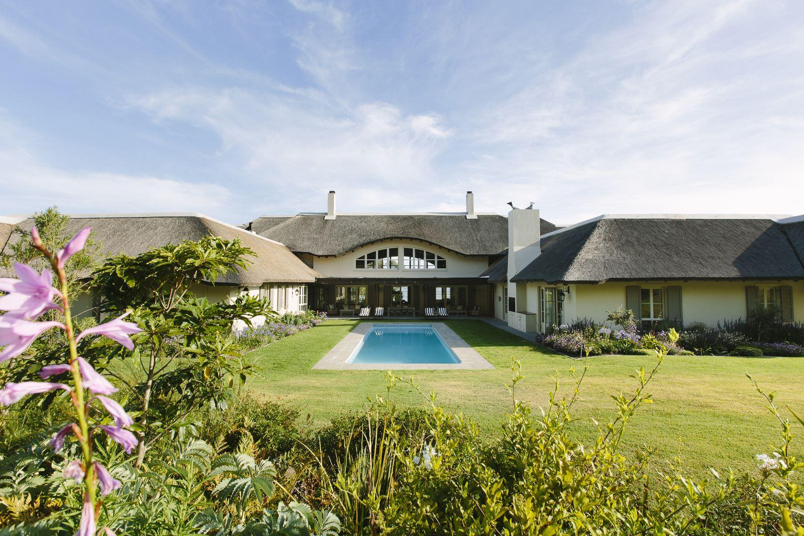 The Thatch House Boutique Hotel