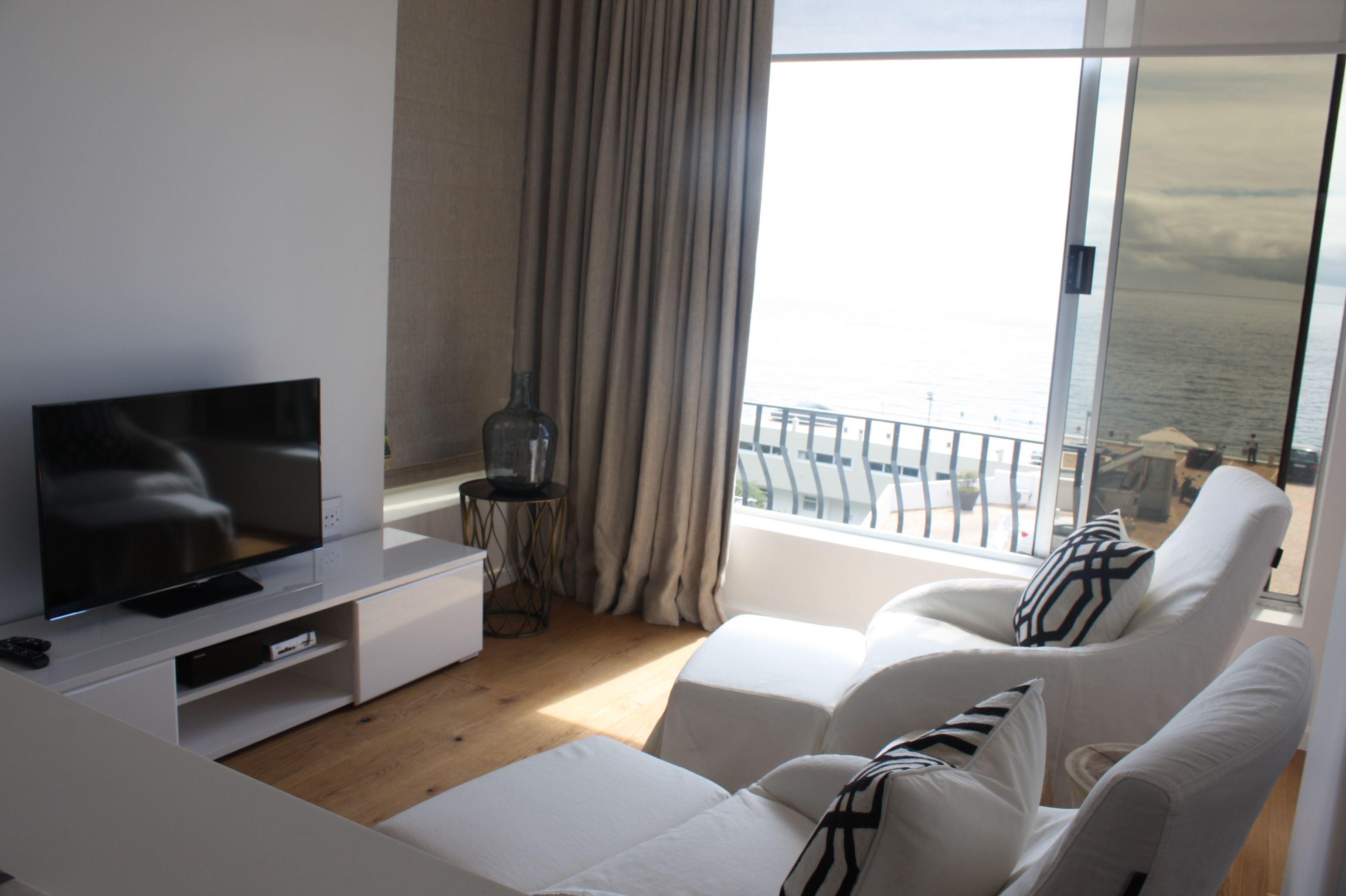 Clifton Beach Apartment