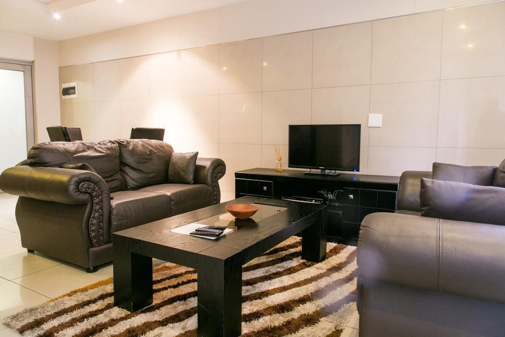 Sandton Apartments Hydro | Accommodation Benmore Gardens