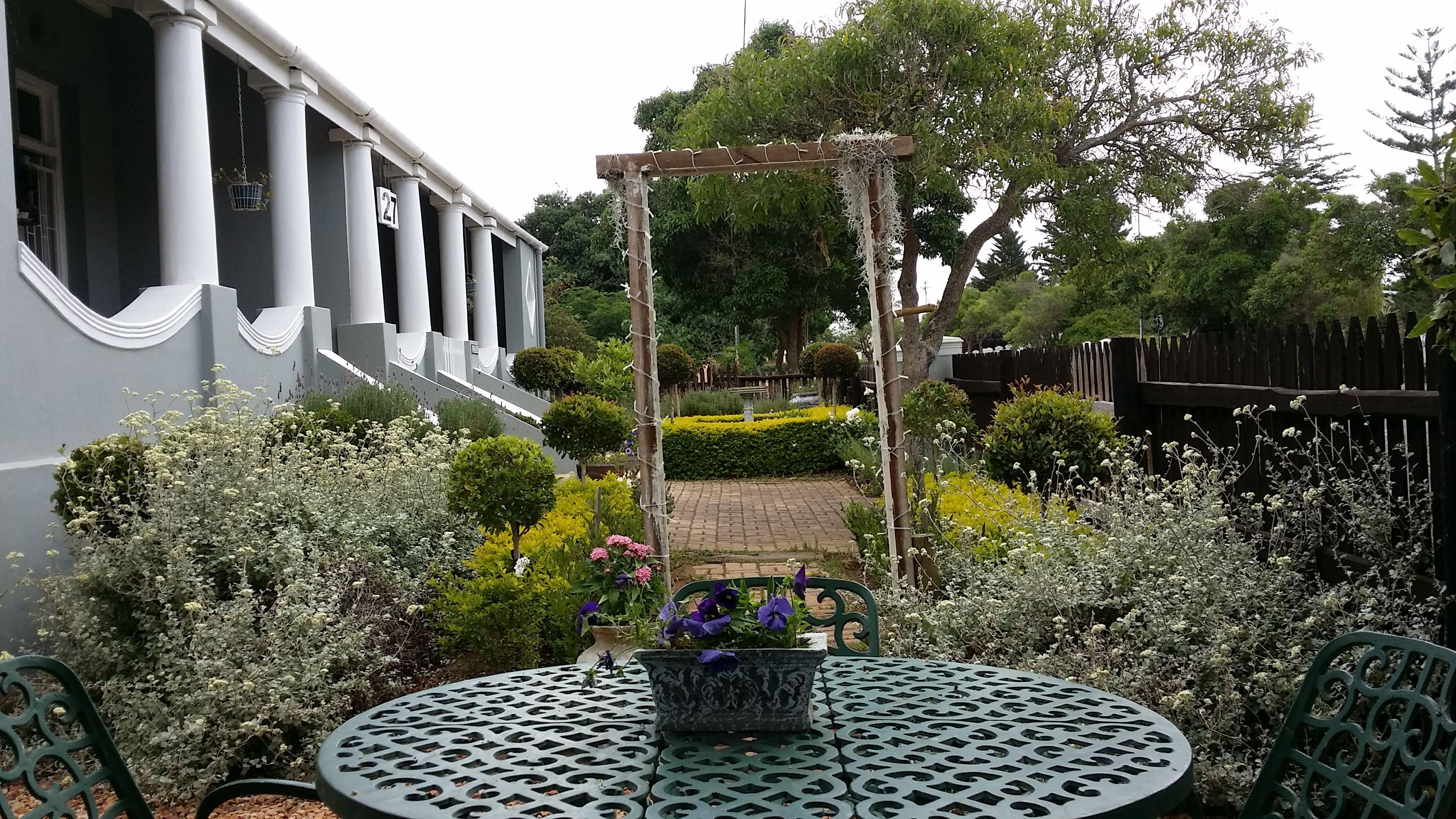 Nostalgia Self-catering Guest House | Riversdale Accommodation