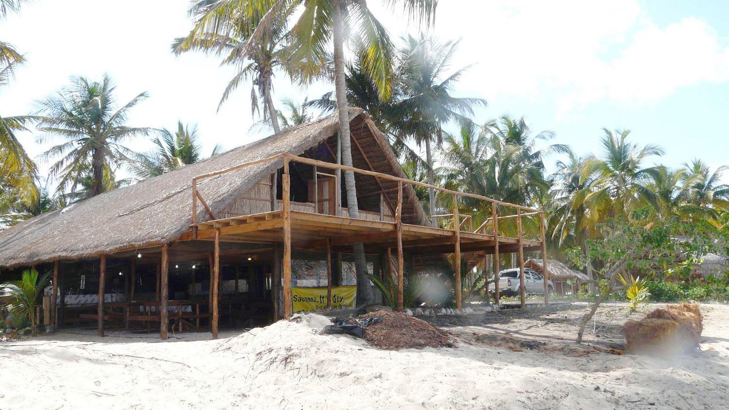White Sands Log Cabins | Accommodation Inhambane