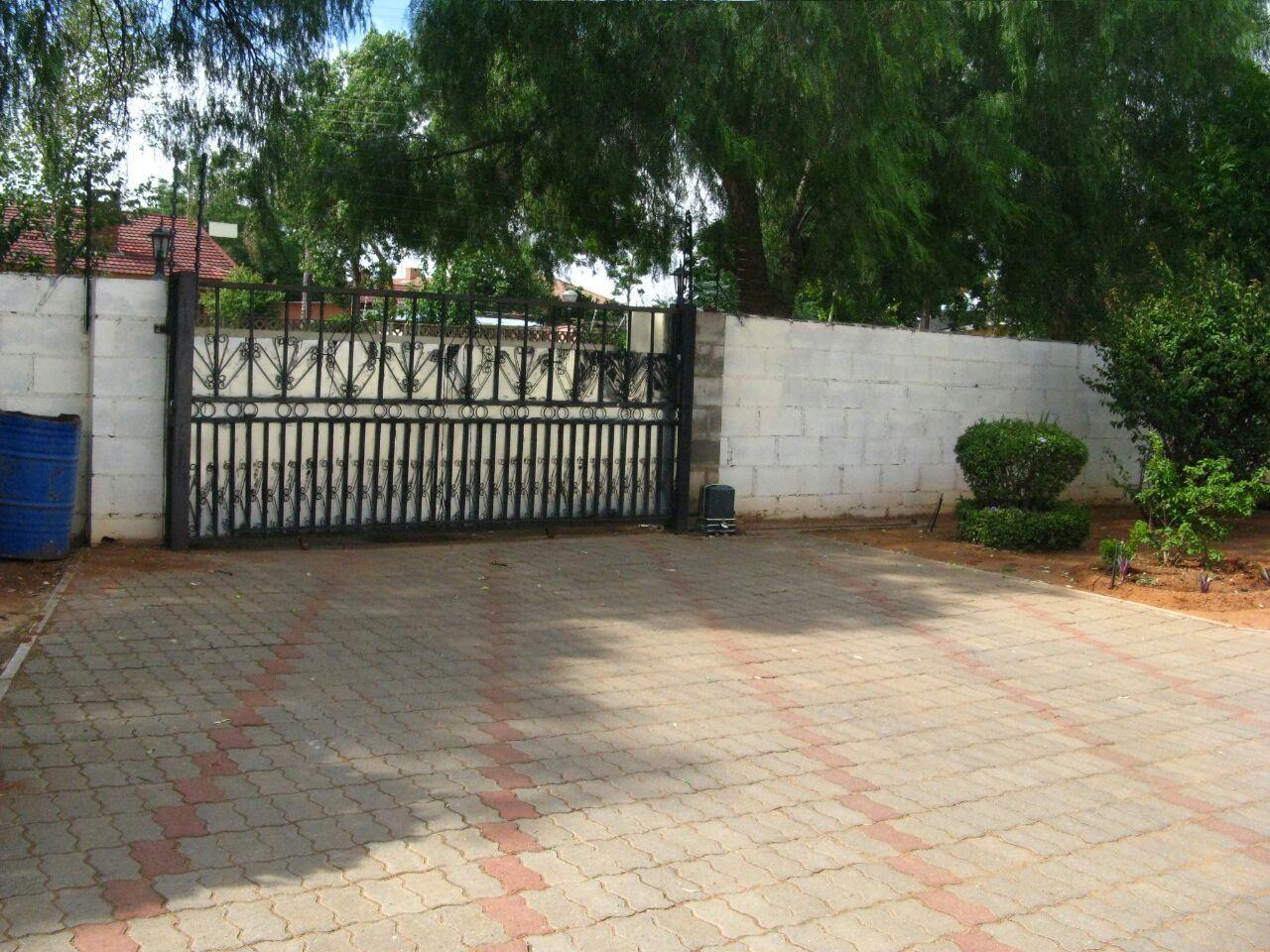 Tlokweng Holiday Home | Tlokweng Accommodation