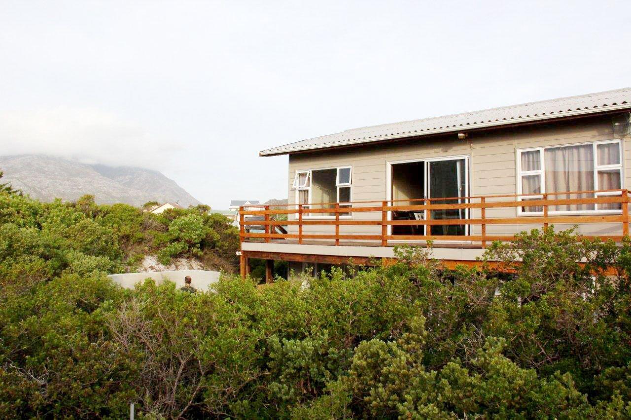 Sugarbird House | Pringle Bay Accommodation