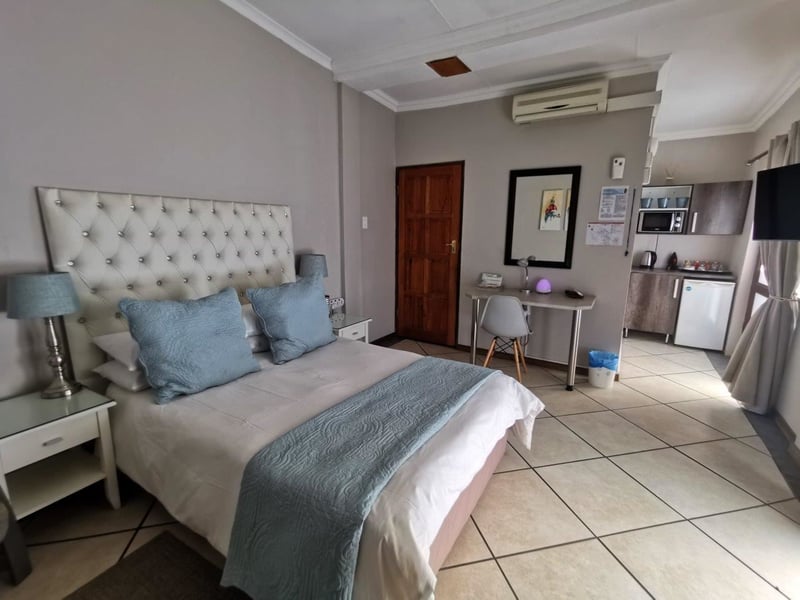 La Provence Guest House | Affordable Deals - Book Self-Catering or Bed ...