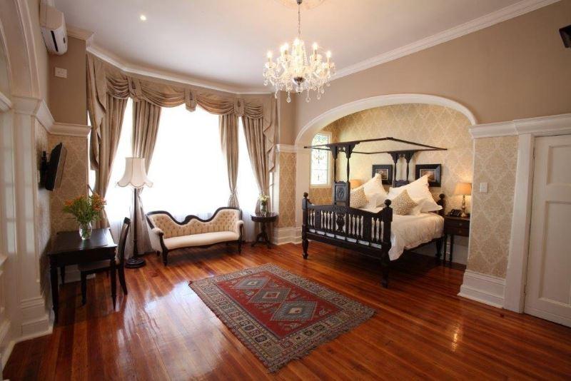 Park Place Boutique Guesthouse | Self-catering Belgravia (EL)