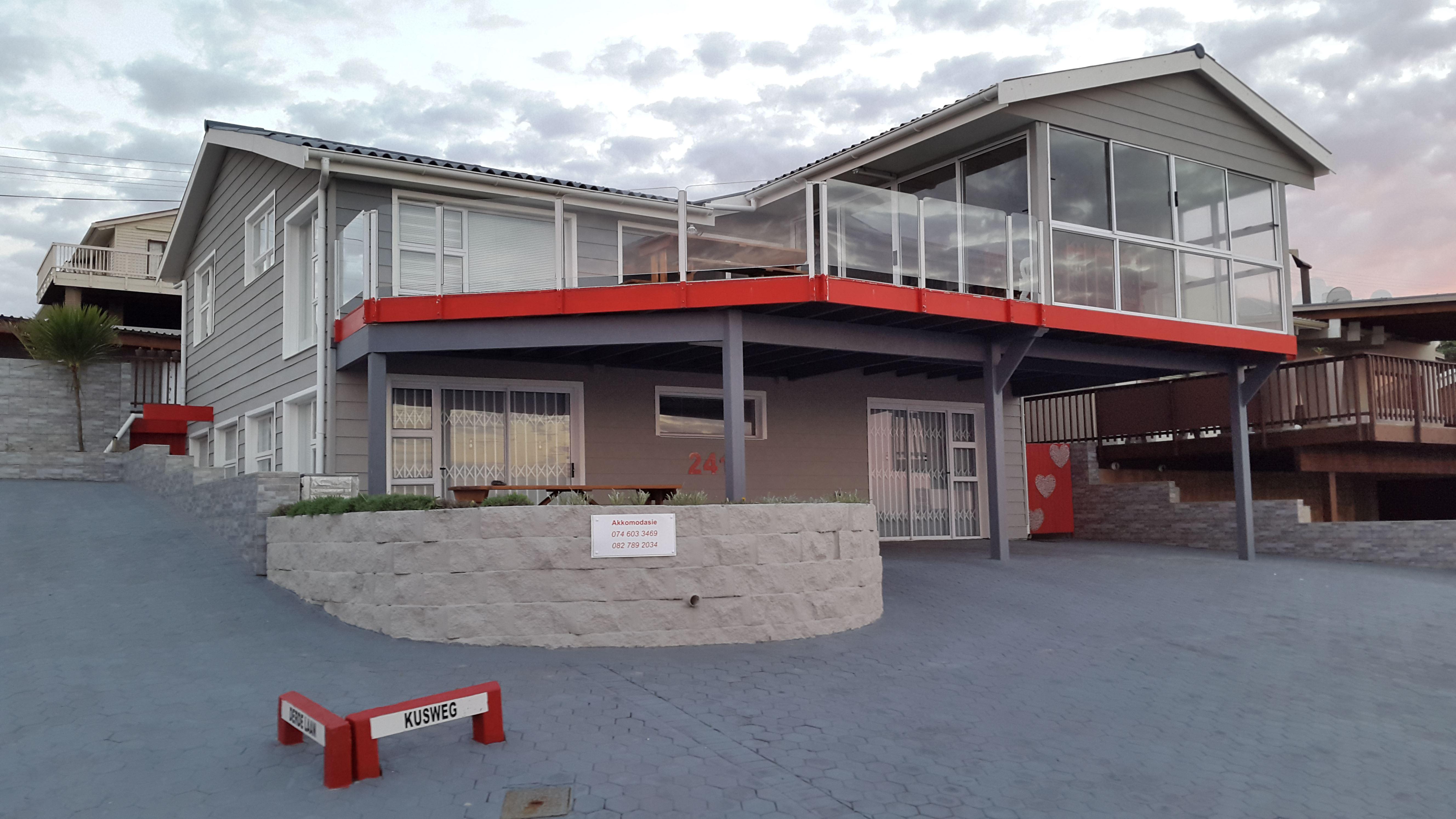 Beachfront Manor | Accommodation Tergniet