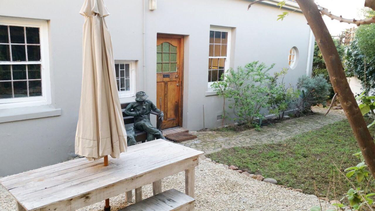 sARTistry Living | Accommodation Fish Hoek