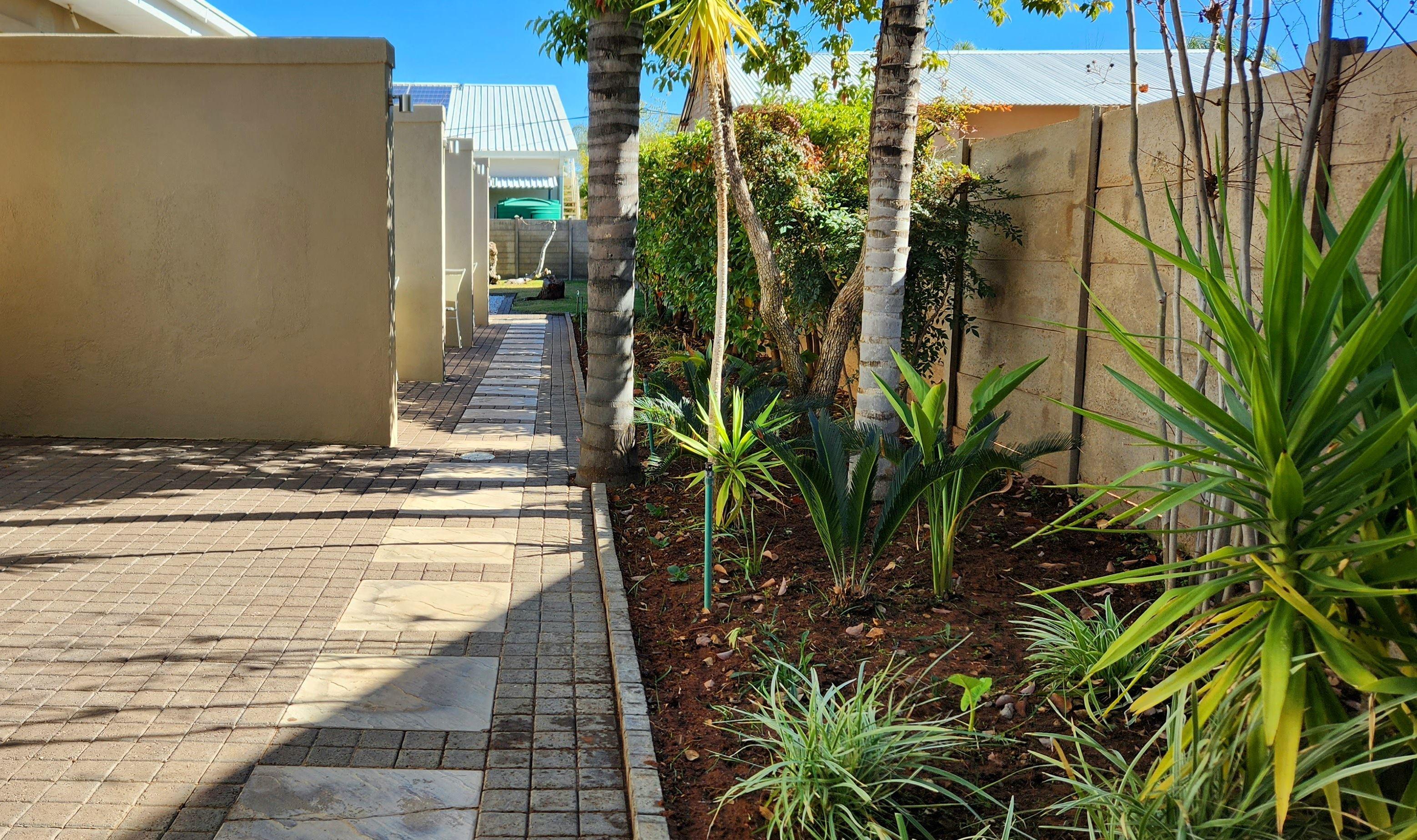 Green Kalahari Guesthouse