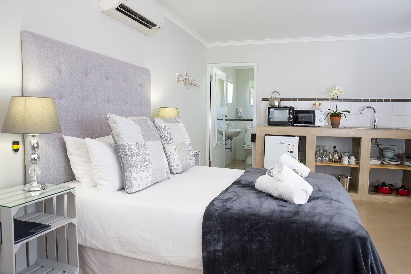 401 Rozendal Cottages | Stellenbosch Specials