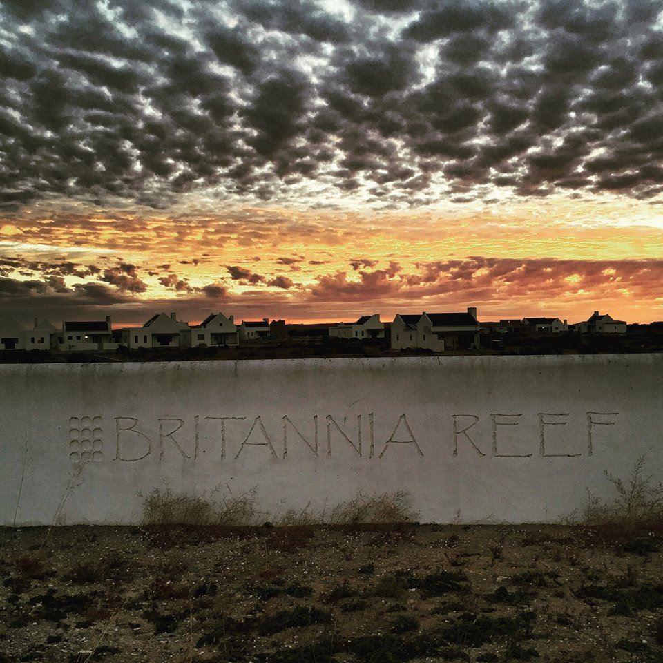 Britannia Reef | Accommodation Golden Mile