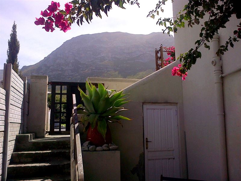 Exterior and mountain view