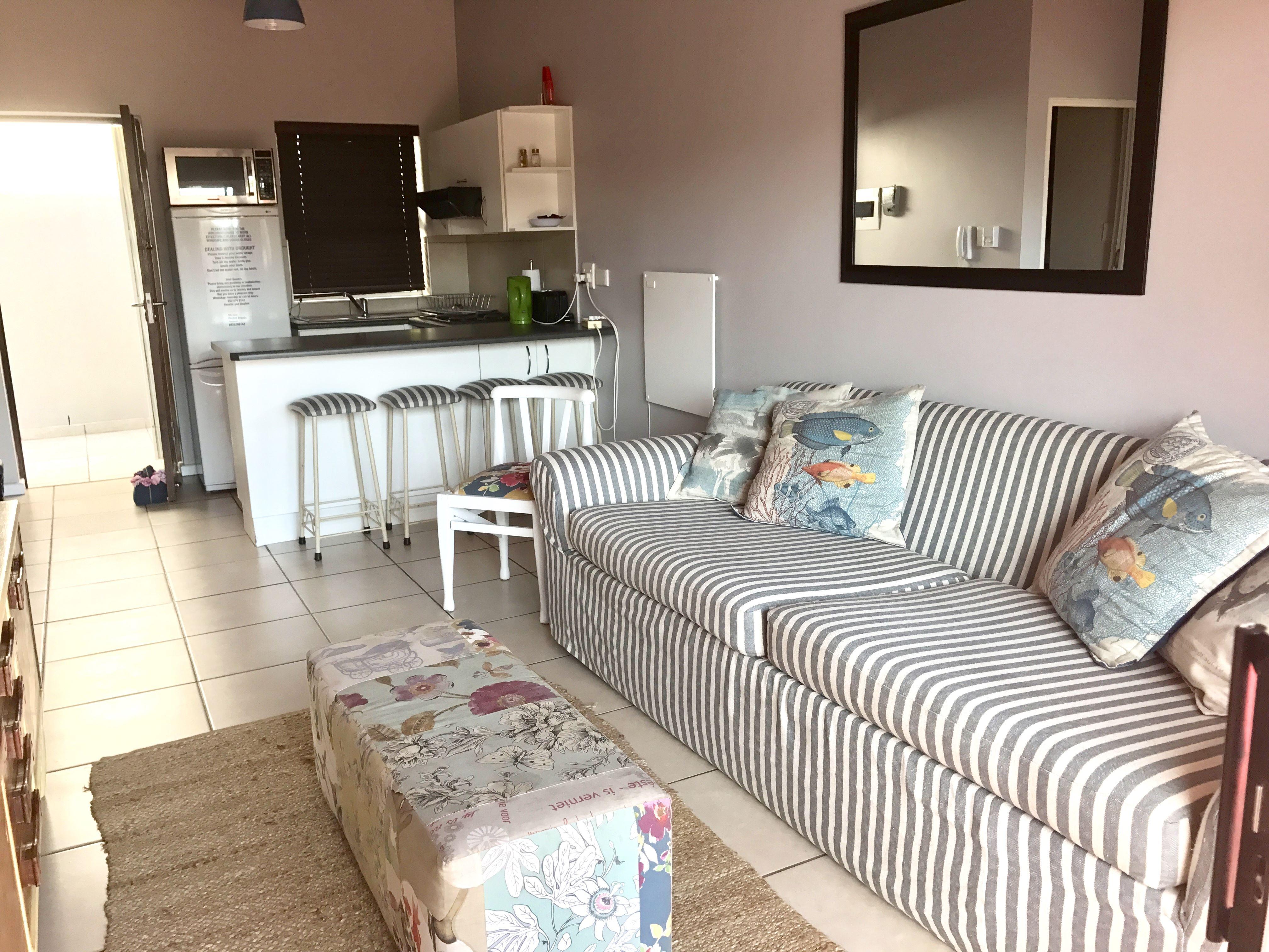 Knysna Pocket Breaks Unit 16 | Knysna Central Self-catering