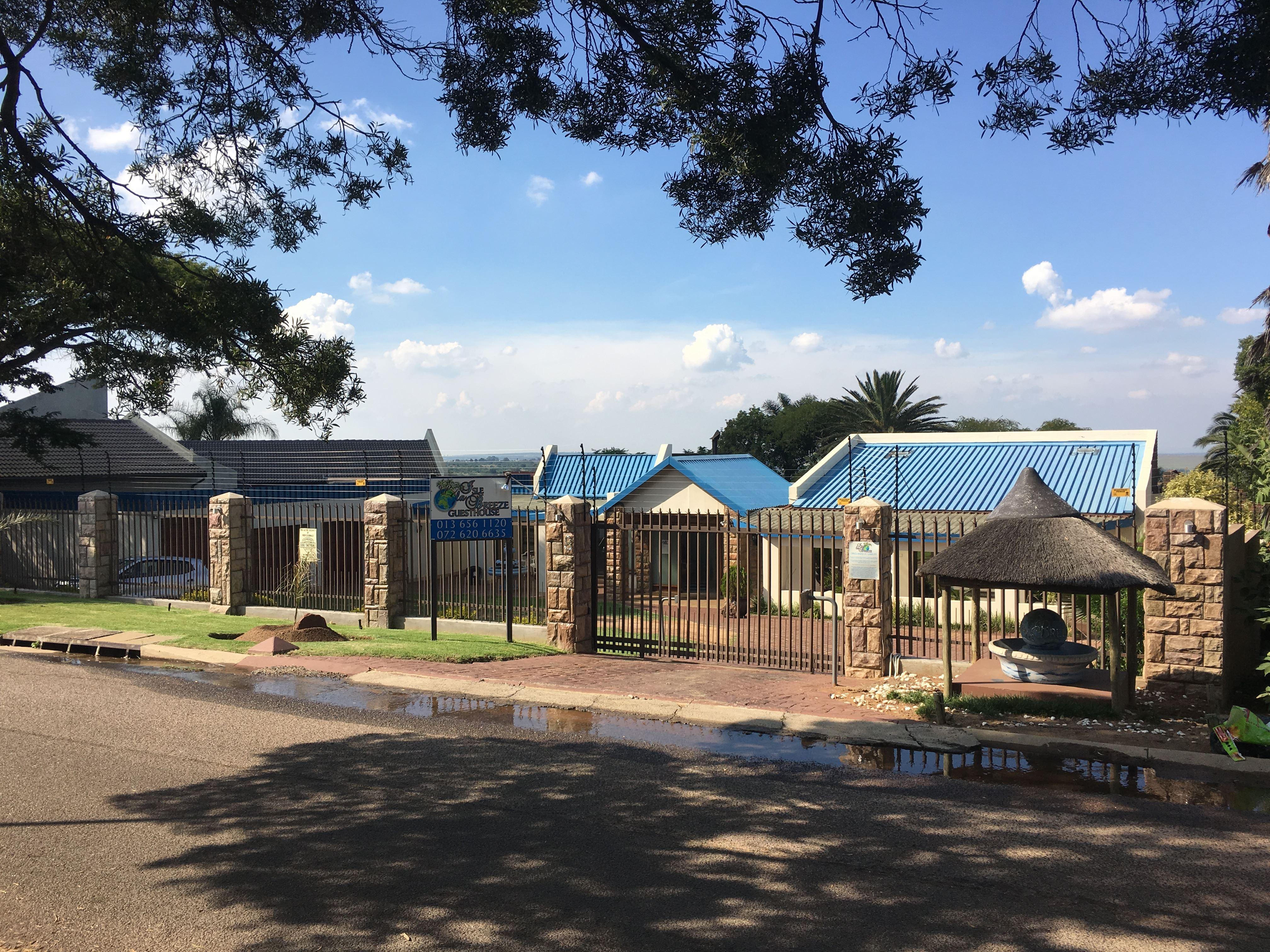 Isle La Breeze Guesthouse | Die Heuwel Accommodation