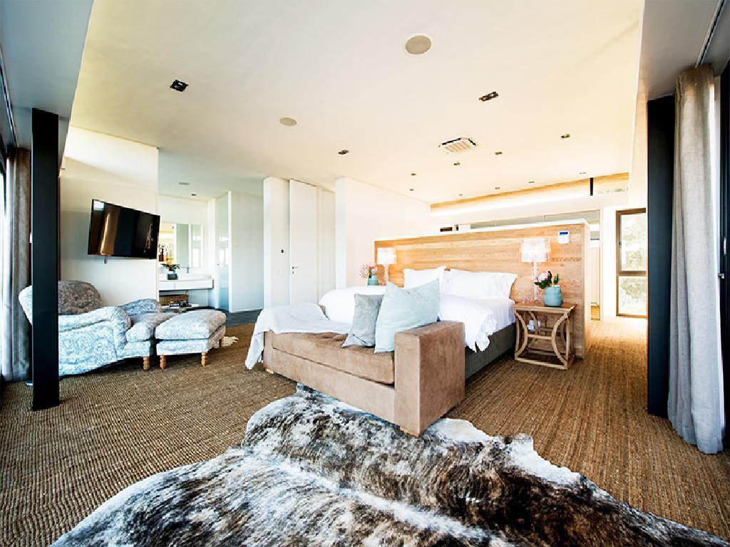 Simola Luxury House