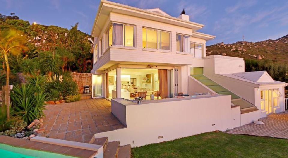 Hideaway Beach Villa | Llandudno Accommodation