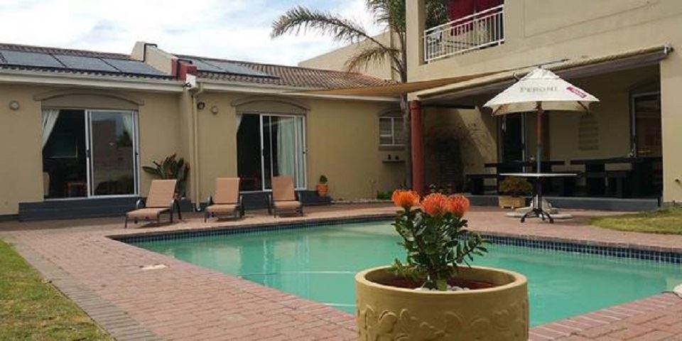 Carmel Huys | Sunset Beach Accommodation