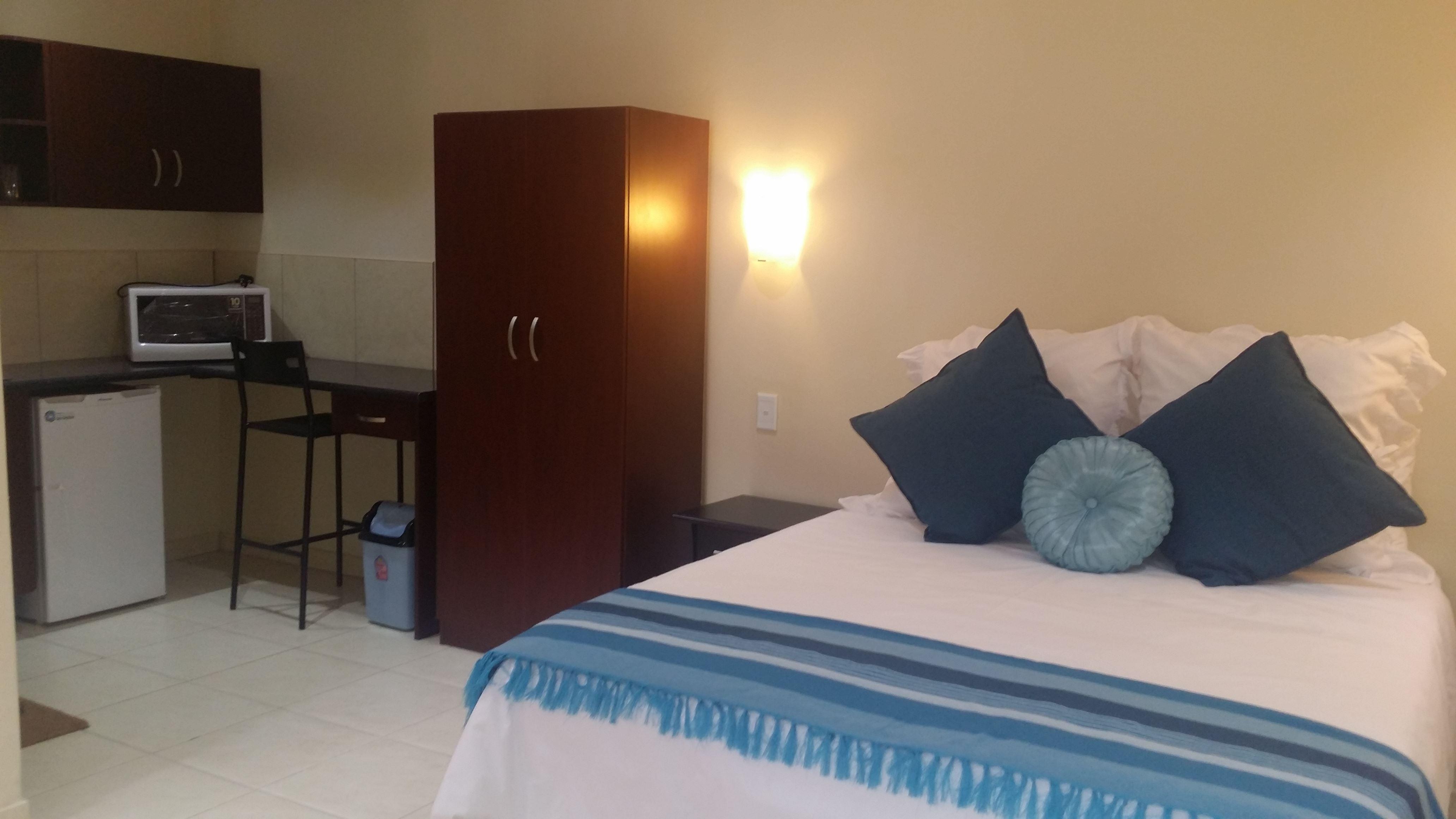 Warm Horizon | Accommodation Grosvenor