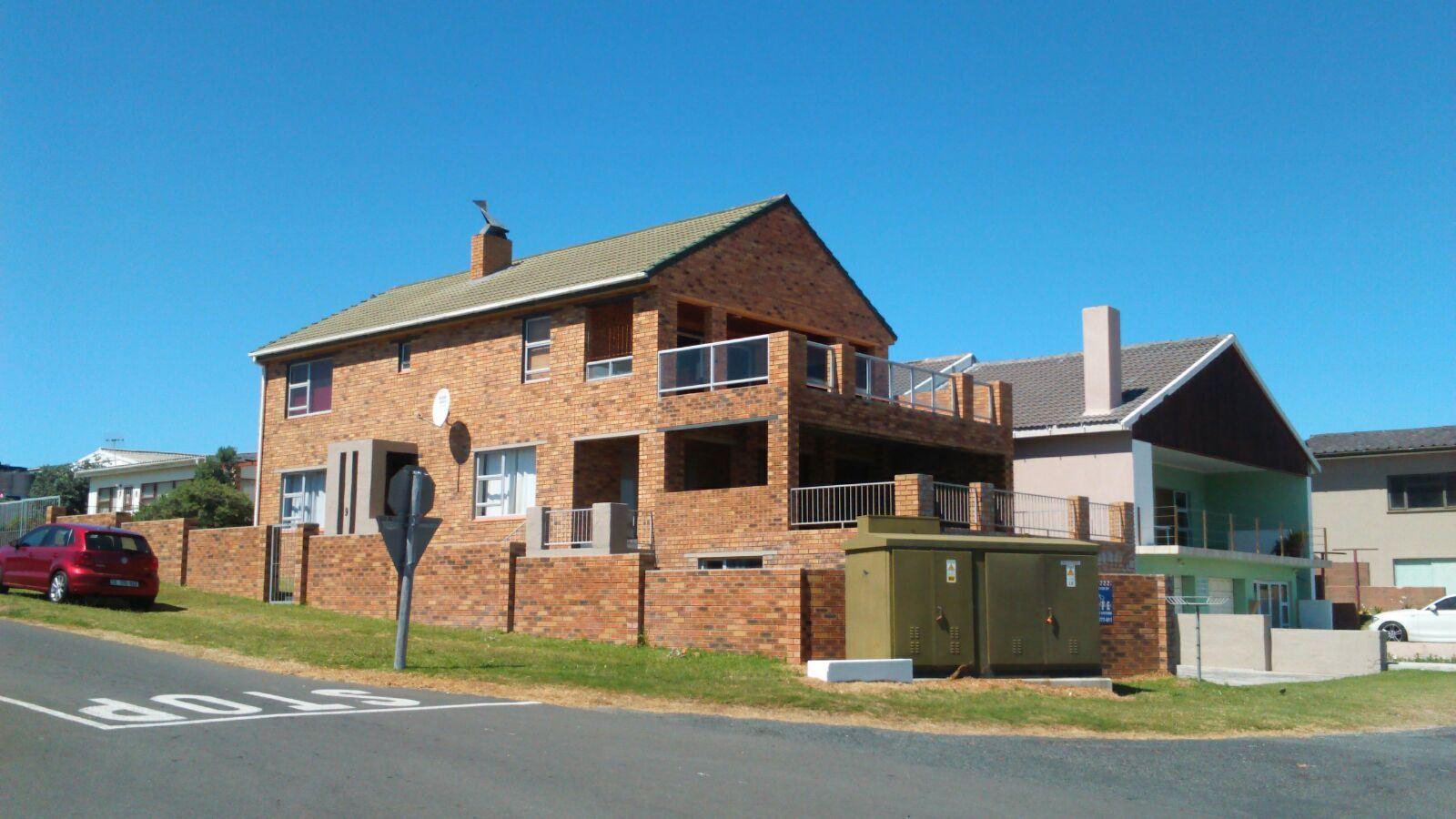 Whale Heights | De Kelders Accommodation