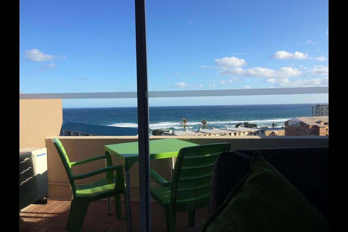 Ithaca Studio Apartments | Accommodation Margate North Beach