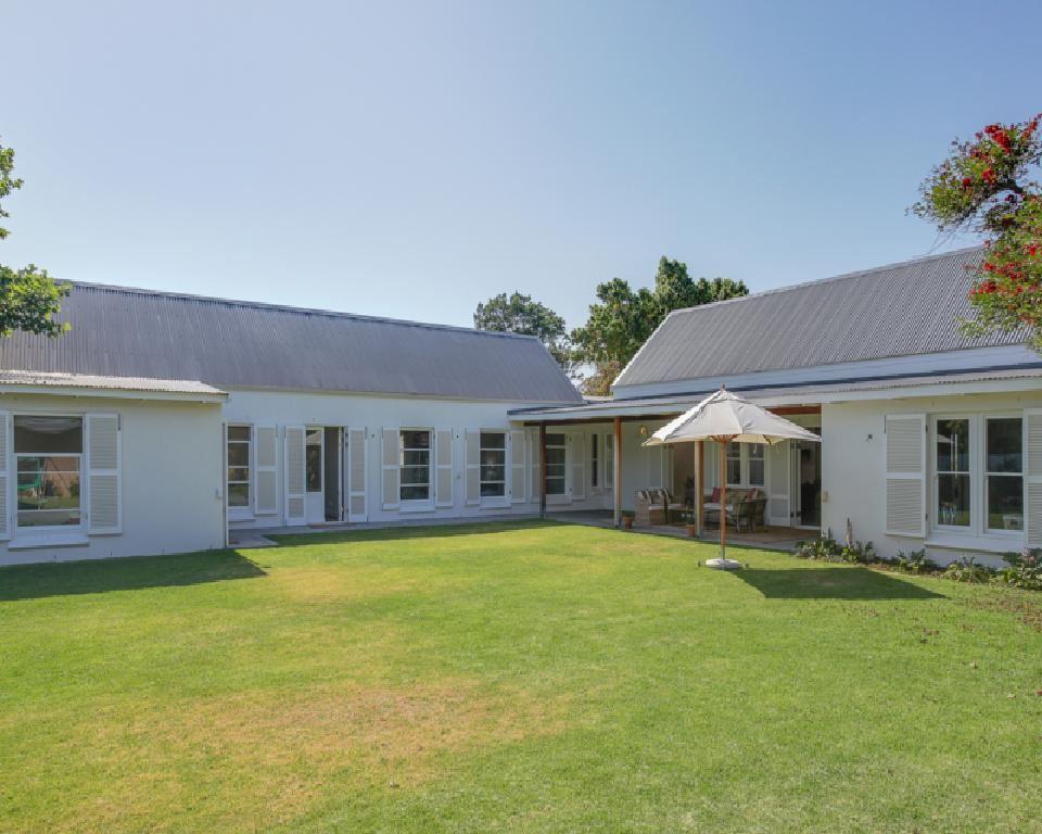 Meadow Lane | Alphen Self-catering