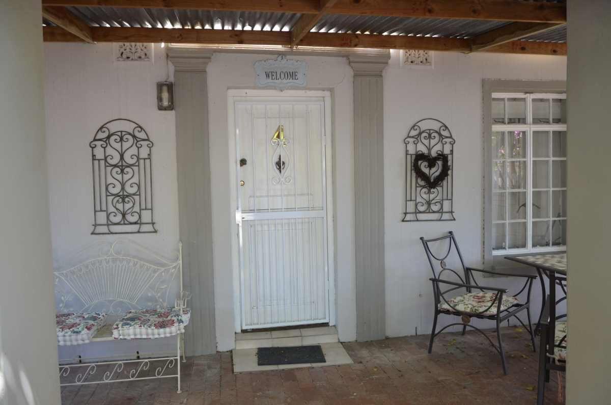 House Kenyon | Gordons Bay Self-catering