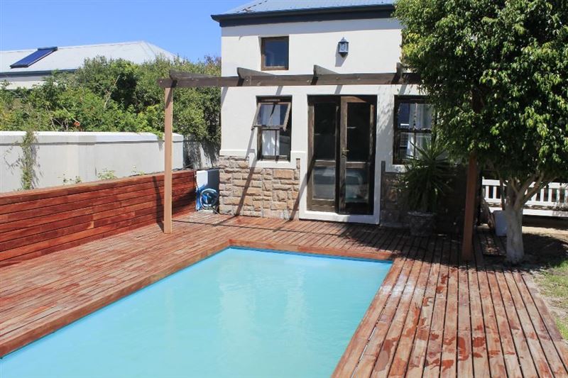 pool area