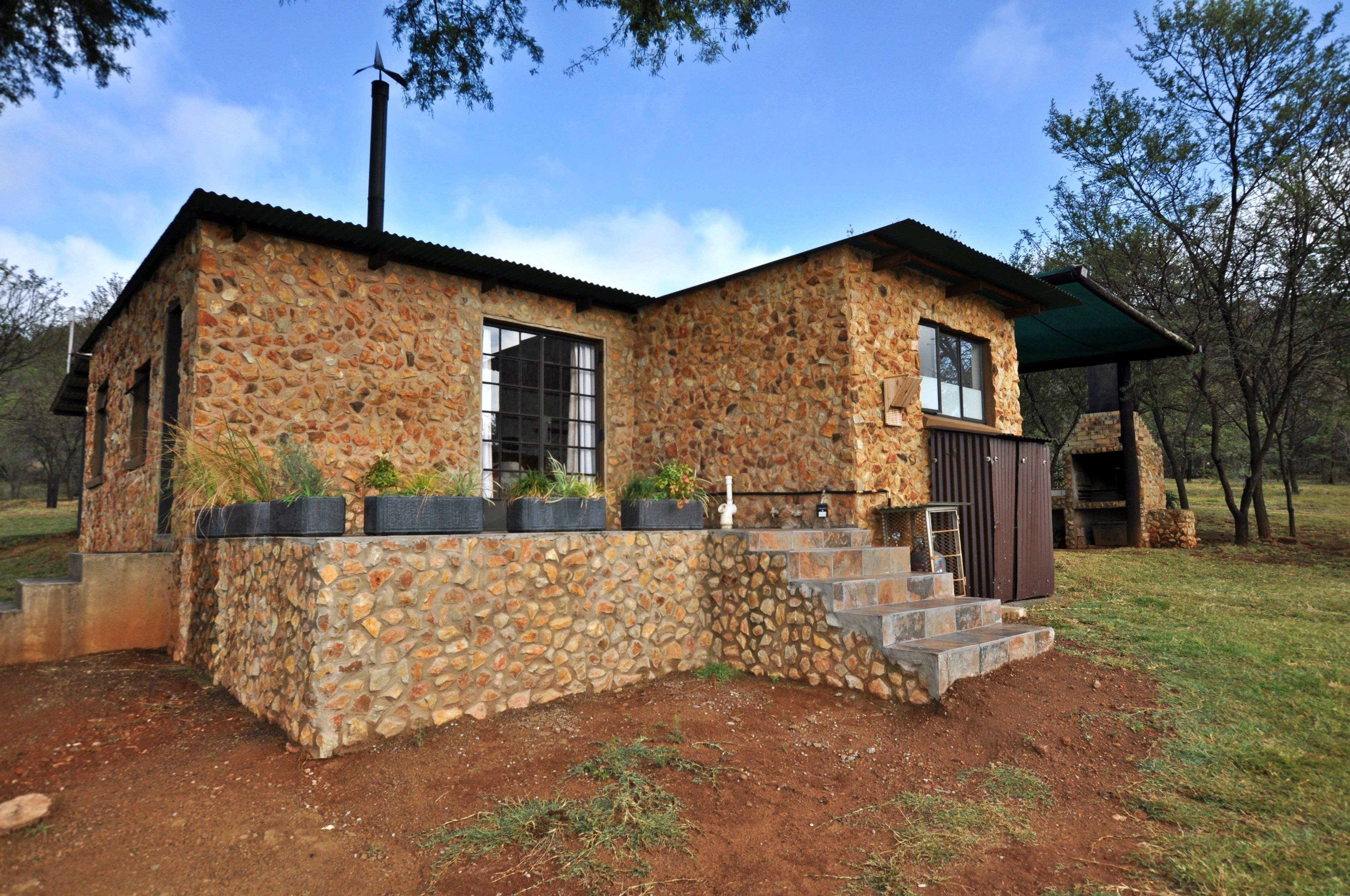 Shallow Pig Cottage | Accommodation Parys