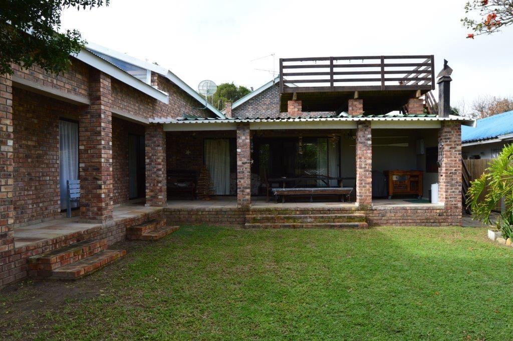 16 on Beach Crescent | Accommodation Port Alfred