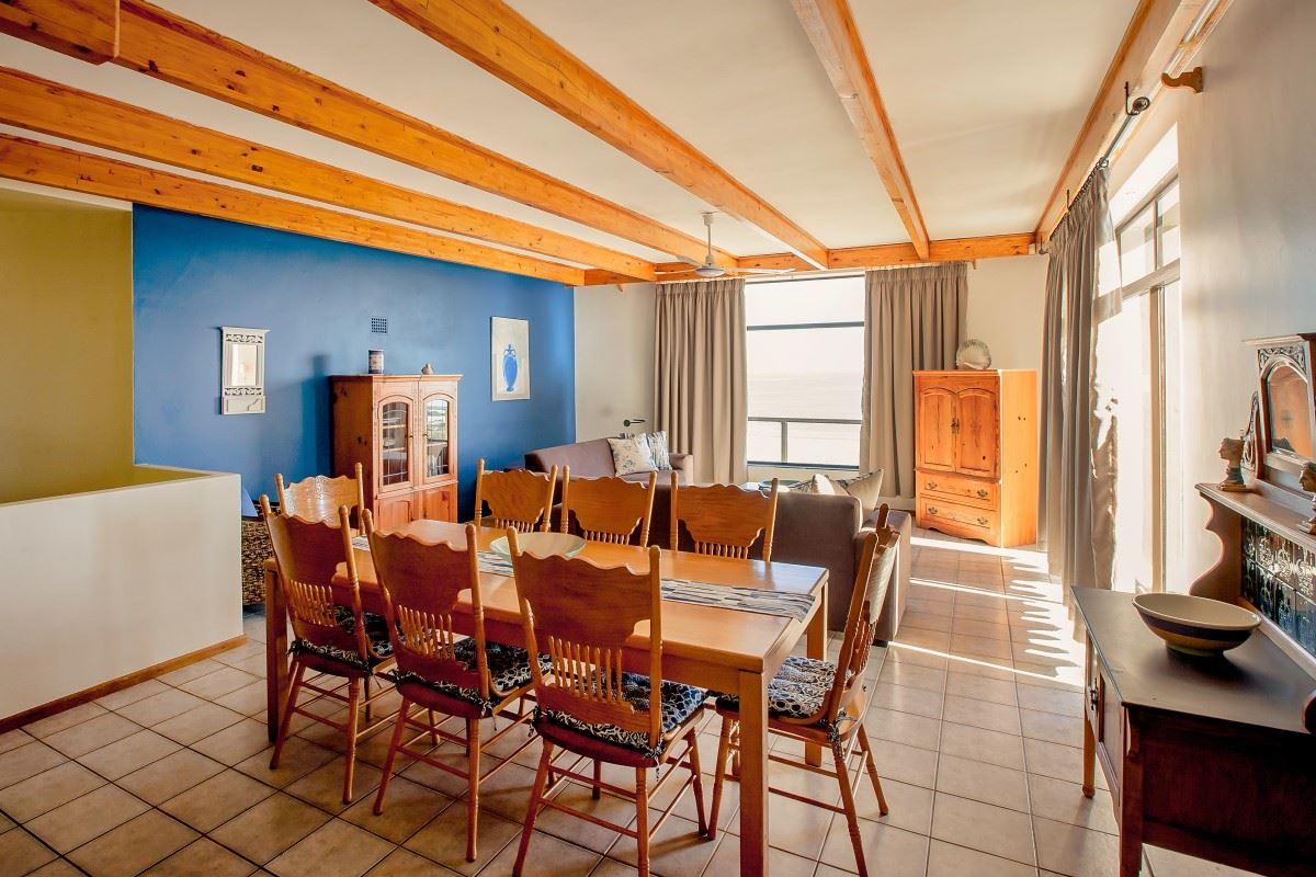 Rotsvas | Yzerfontein Accommodation