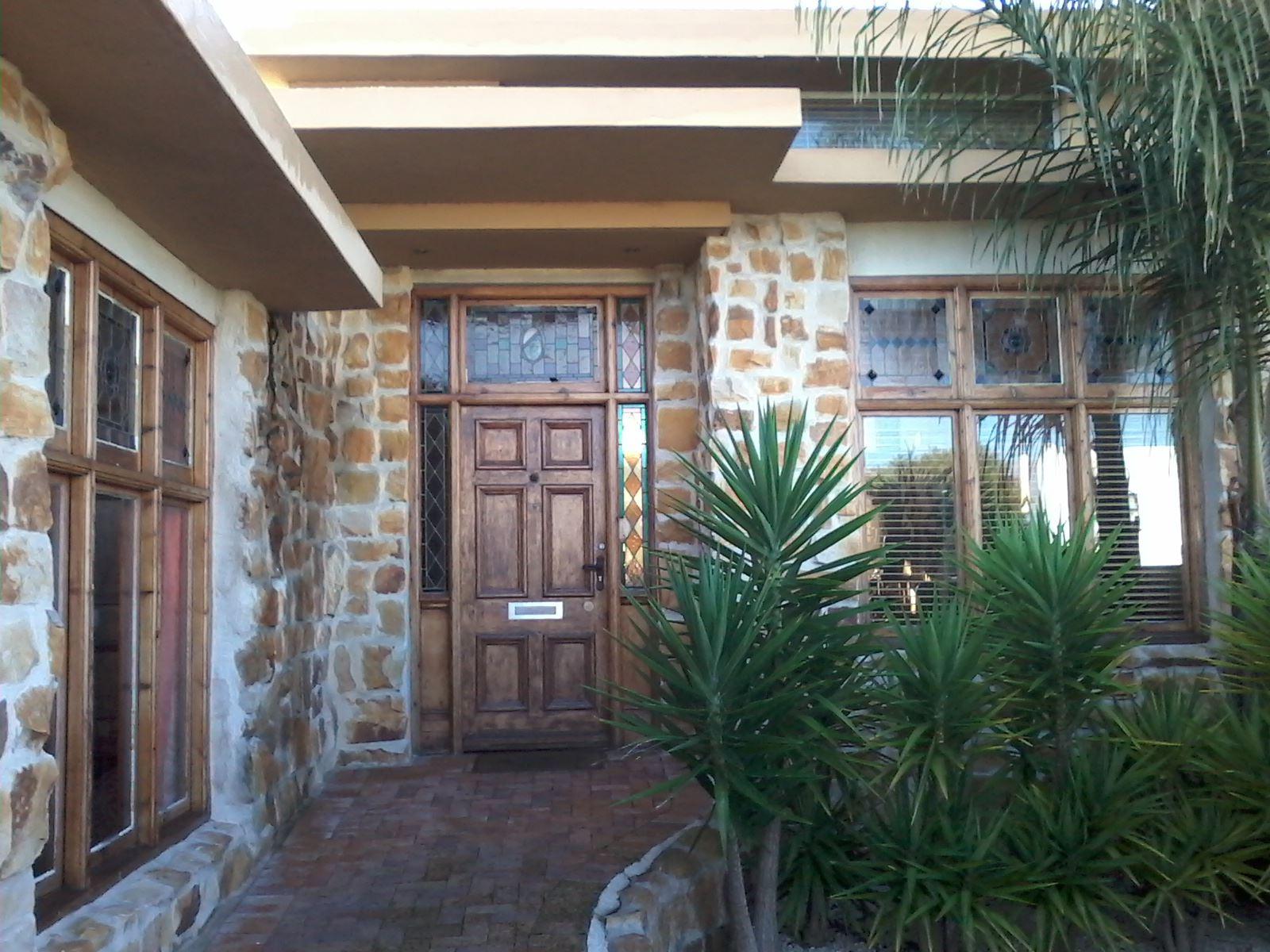 The Greens Lodge | Parow Accommodation