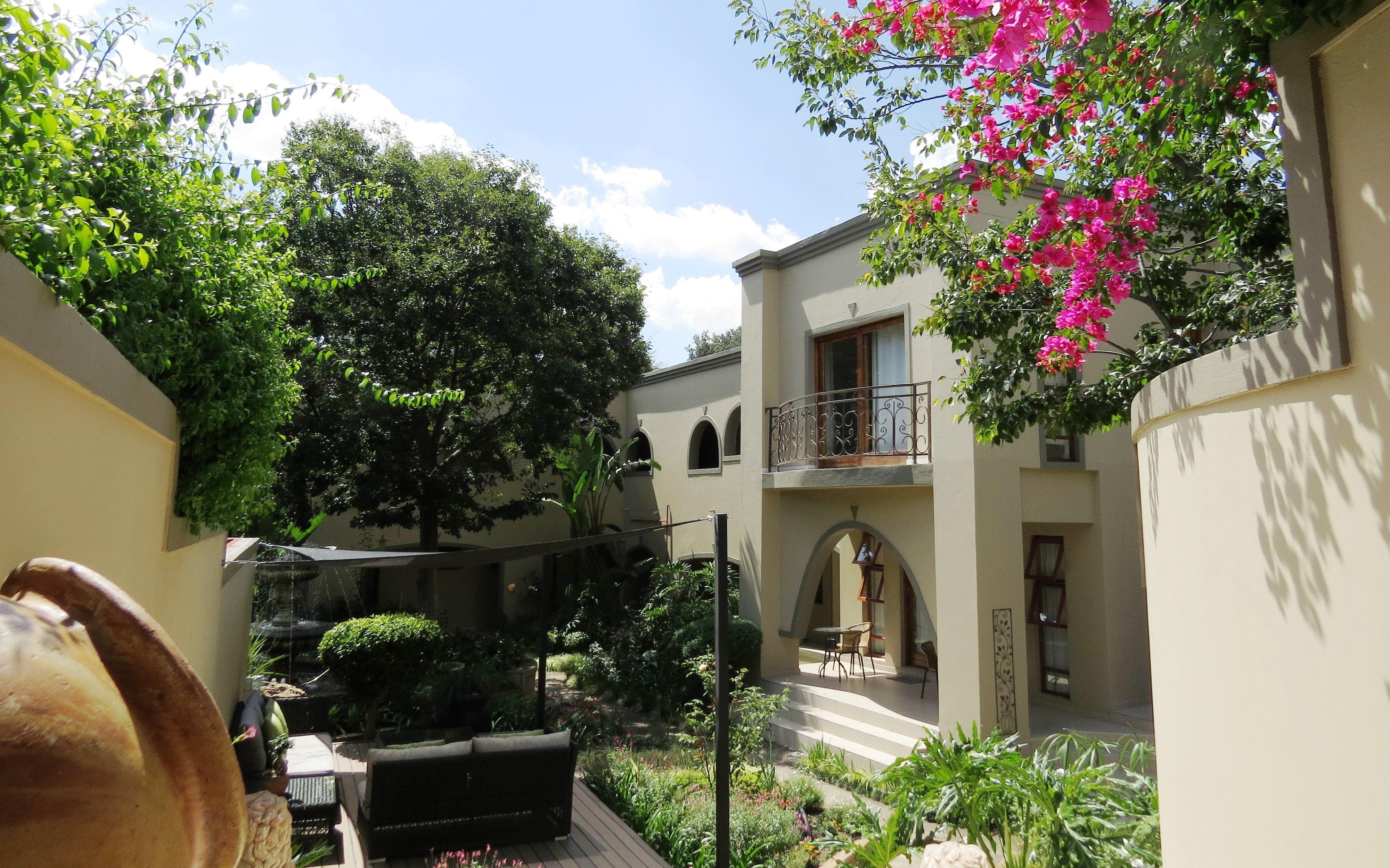 Dunton Guest House