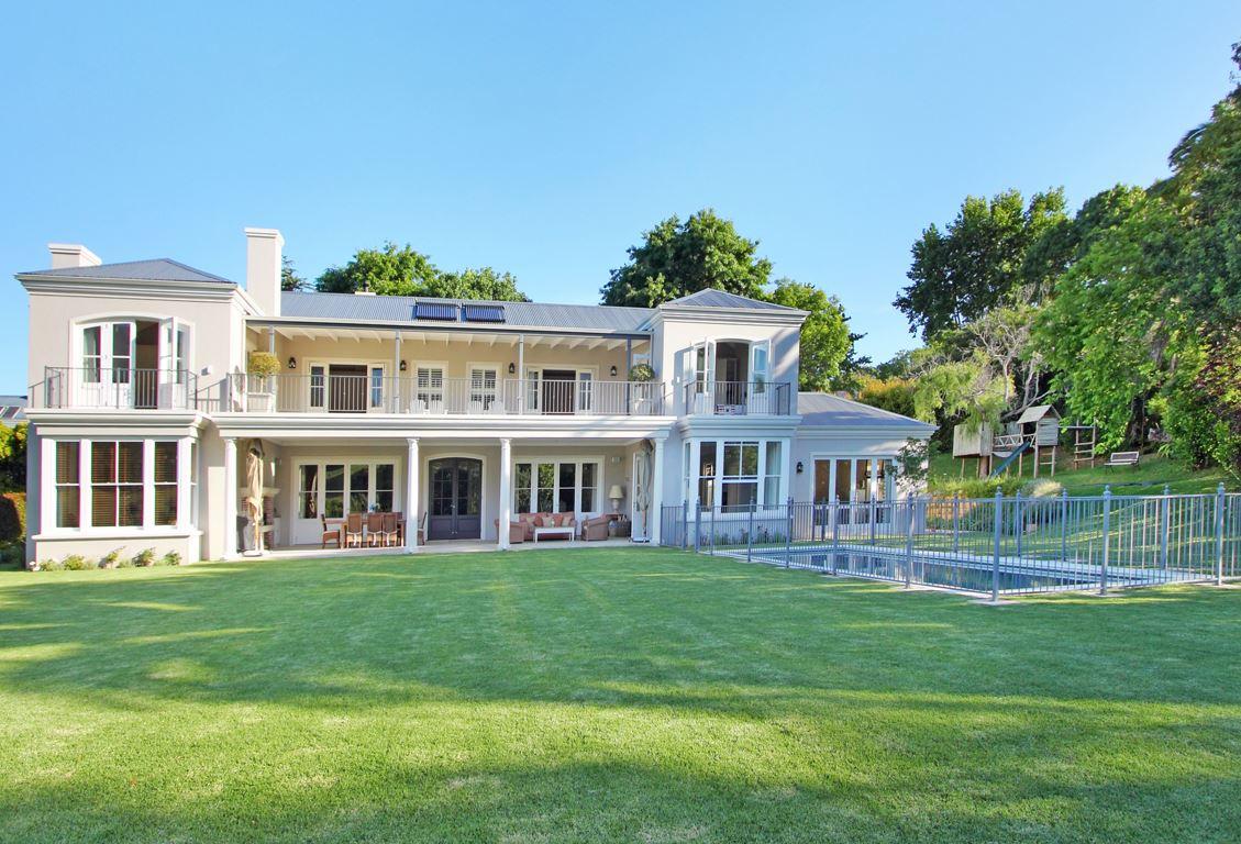 Rathfelder Villa | Constantia Heights Accommodation