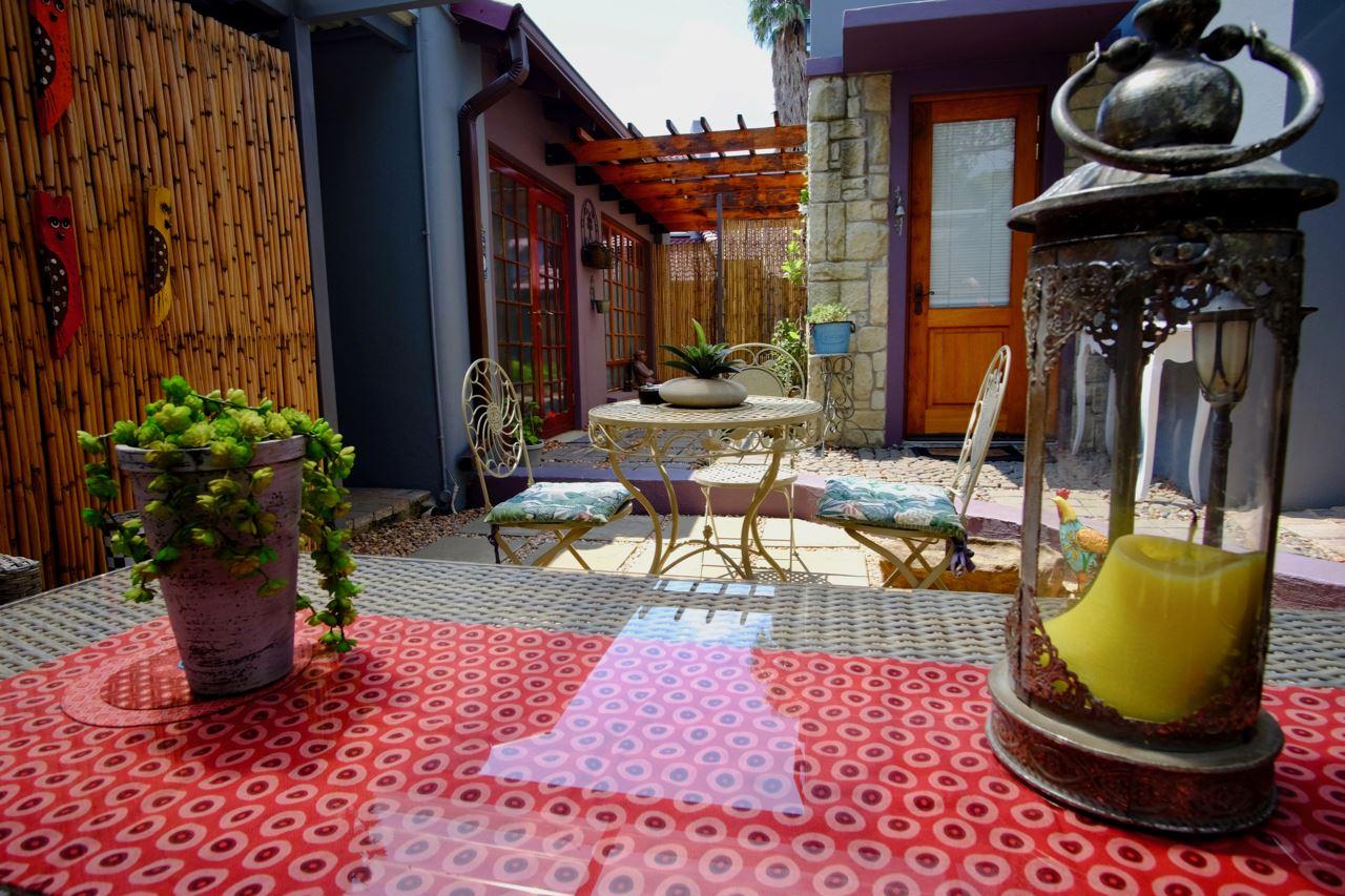 Milly's Touch B & B Studios | Accommodation Wilgeheuwel (Strubens Valley North)