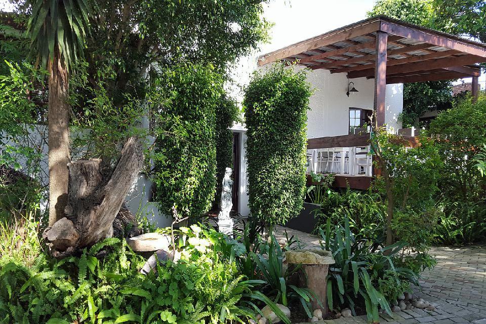 Mangold's Guesthouse | Accommodation Newton Park