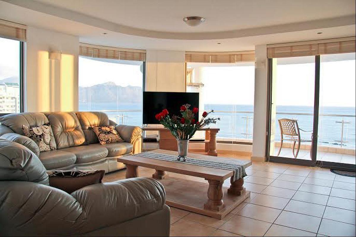 Hibernian Towers 904 | Accommodation Strand