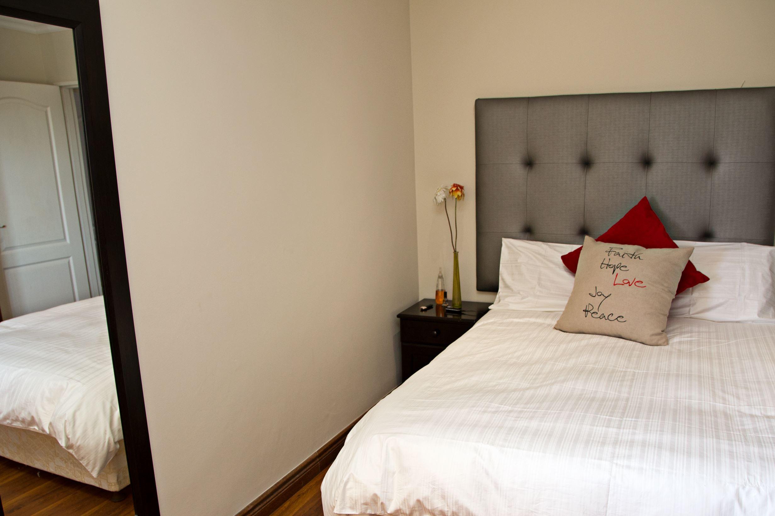 Therato Guest house | Bothasig Specials