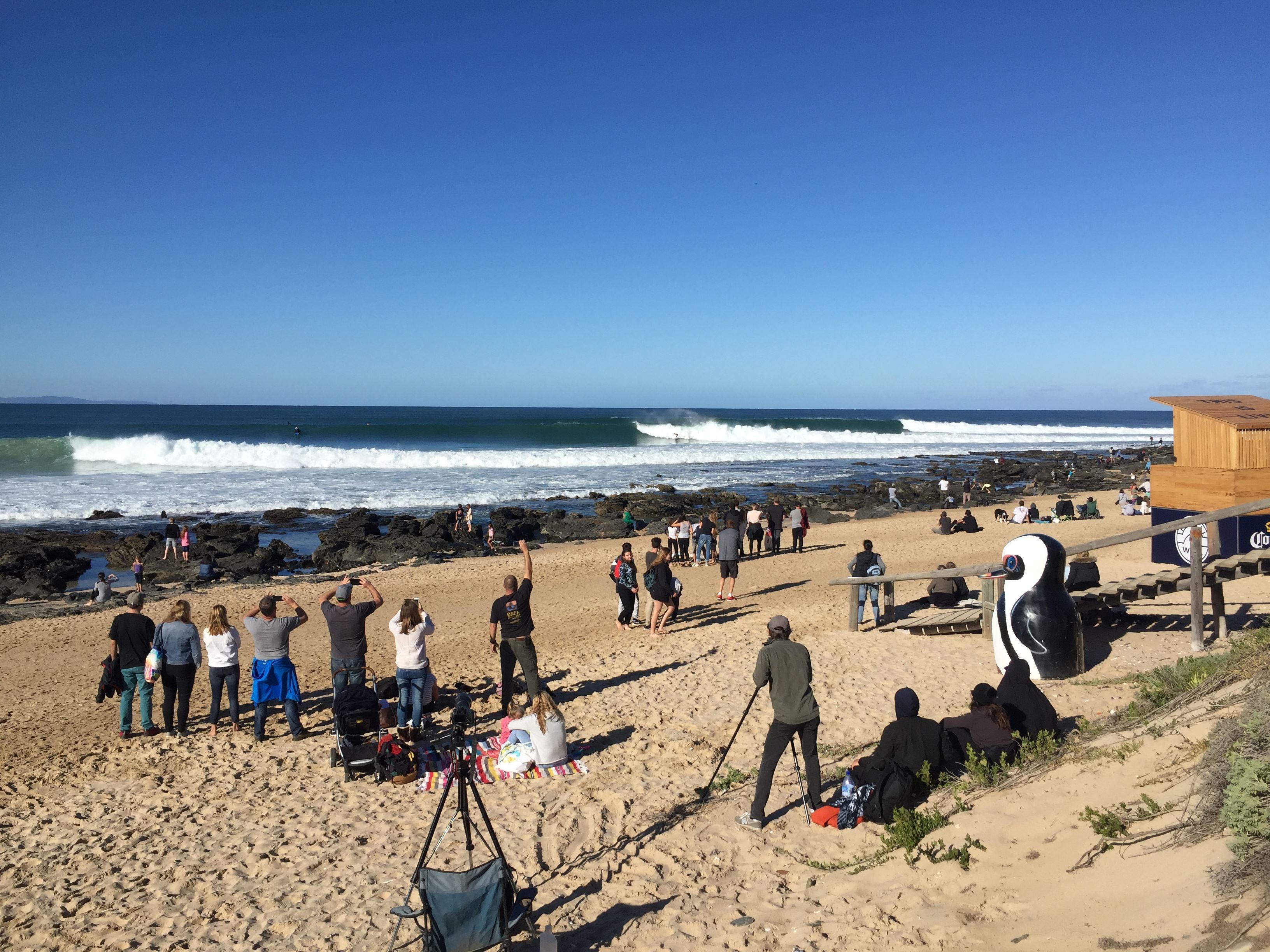 Mimosa Centre | Accommodation Wavescrest (Jeffreys Bay)