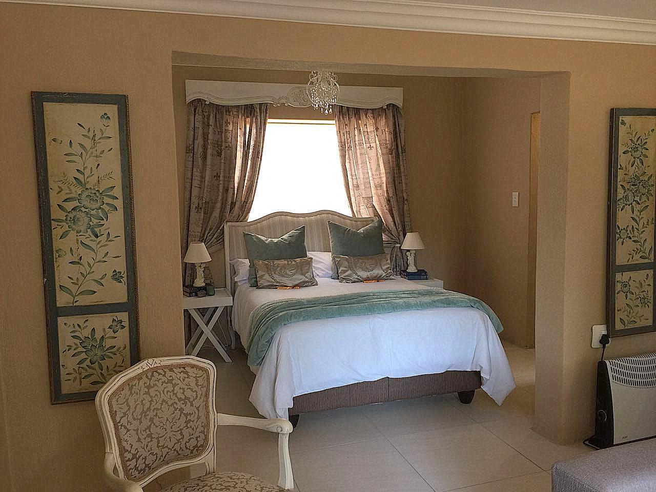Nouveau Studios | Erasmuskloof Self-catering