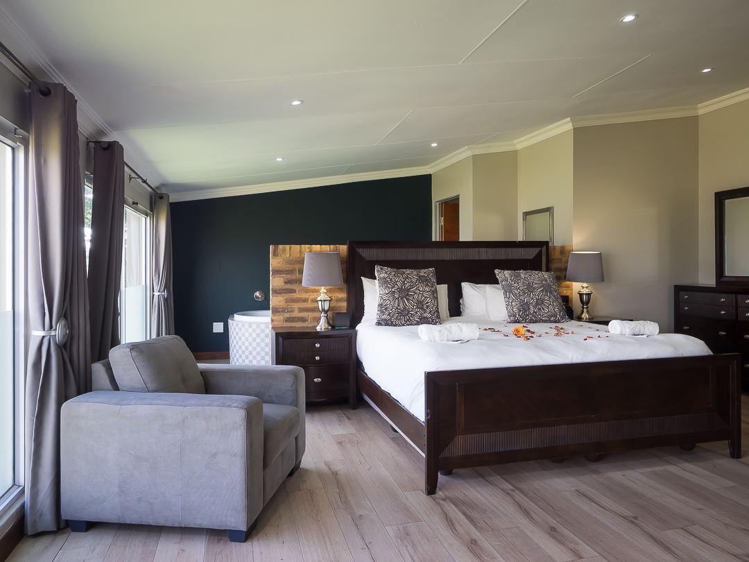 Hotel Secunda Book Your Dream SelfCatering or Bed and Breakfast Now!