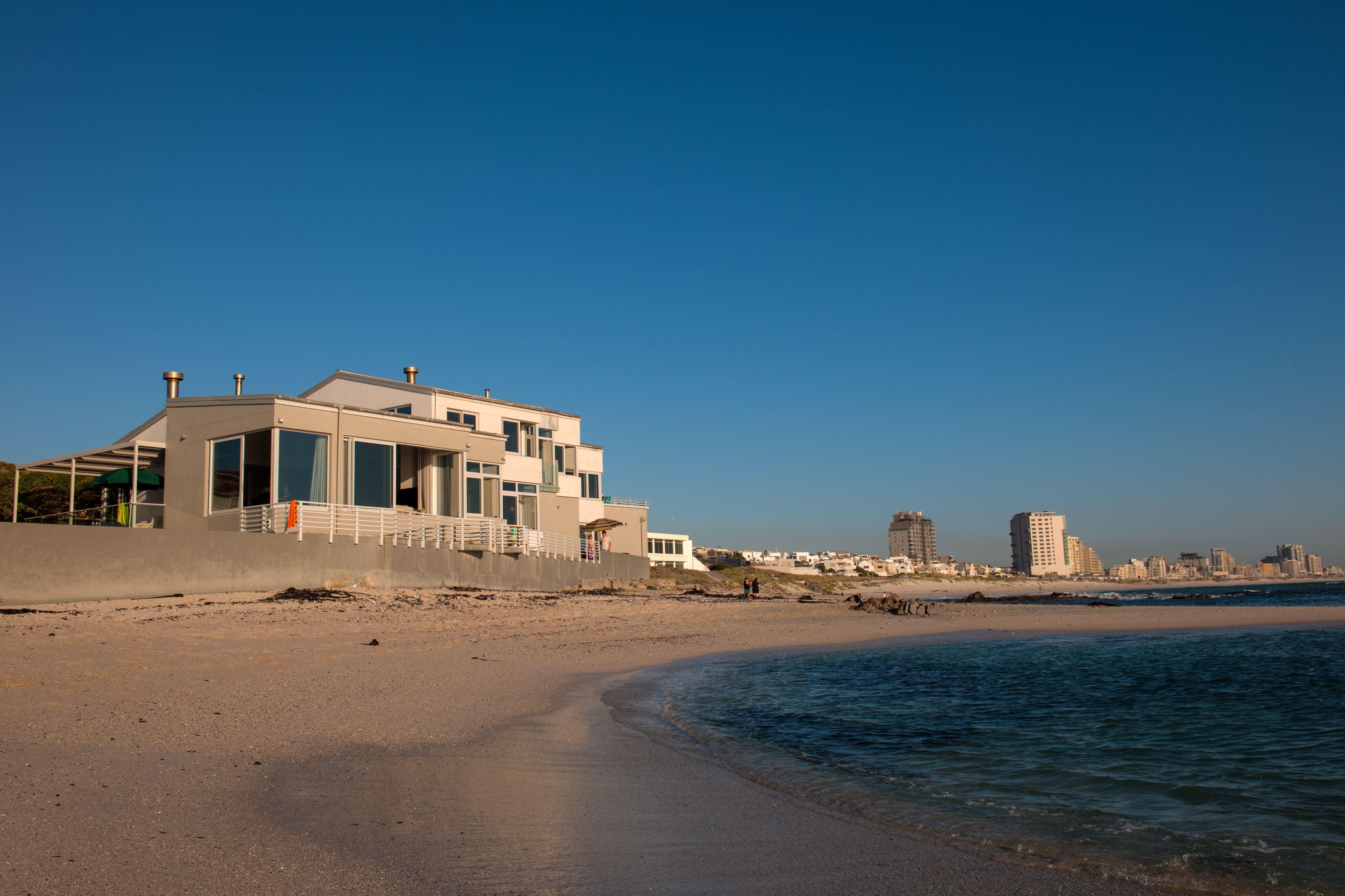 Bokkombaai Tides | Bloubergstrand Accommodation